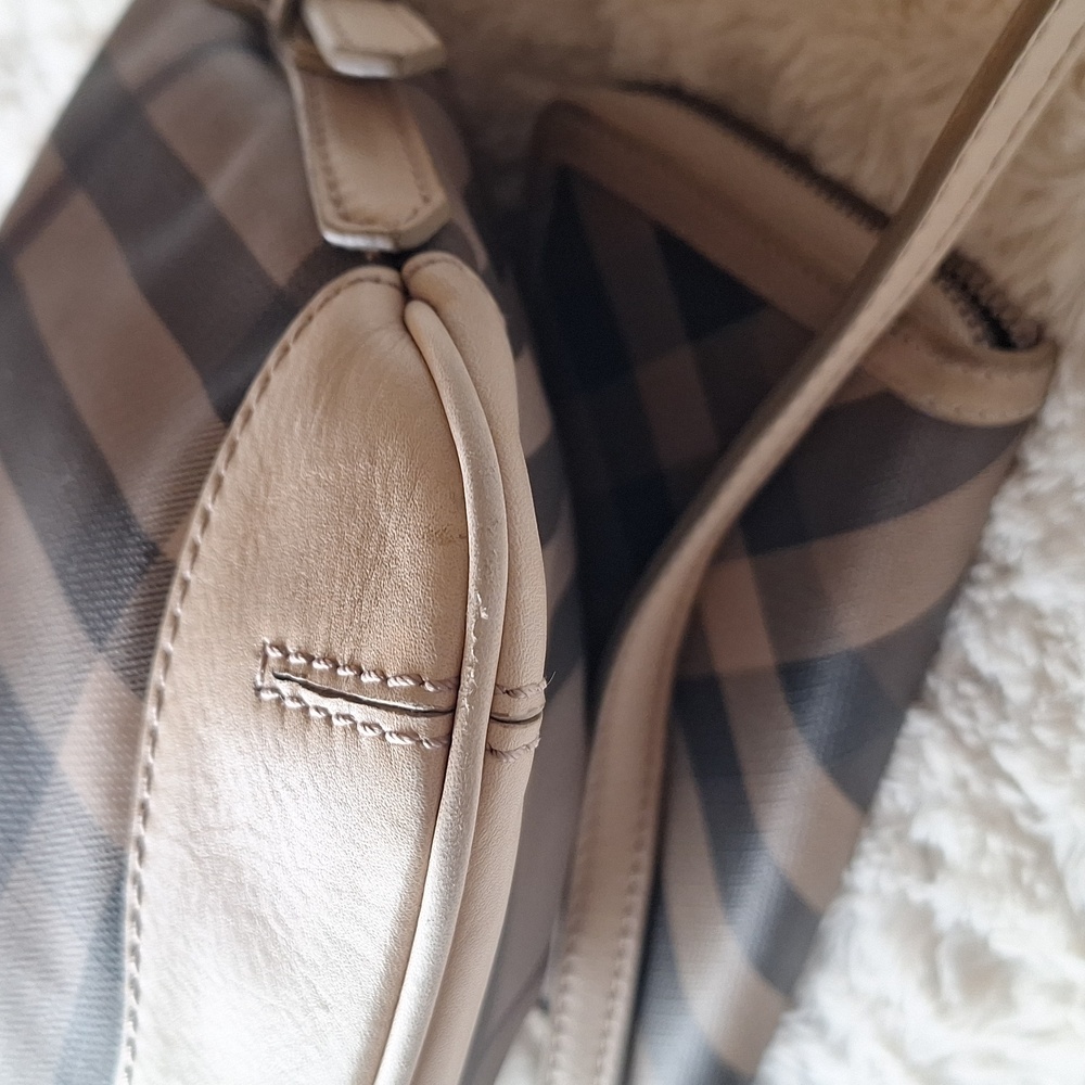Sale! Pre-owned Burberry Smoked Trench Coated Crossbody Bag Plus … - Picture 6 of 16